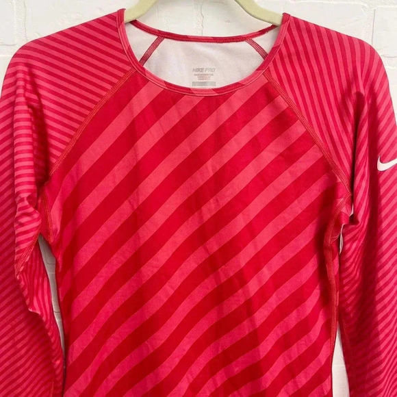 Nike Pro Dri Fit Hyperwarm Stripes Round Neck Long Sleeve T-Shirt Pink Medium - Picture 2 of 9